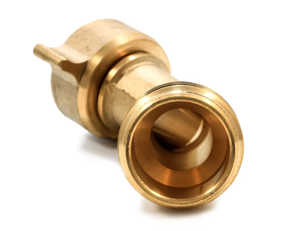 Camco 22602 Hose Elbow 45 Degree with Gripper